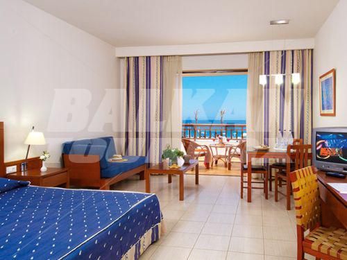 почивка в Asterion Beach and Suites