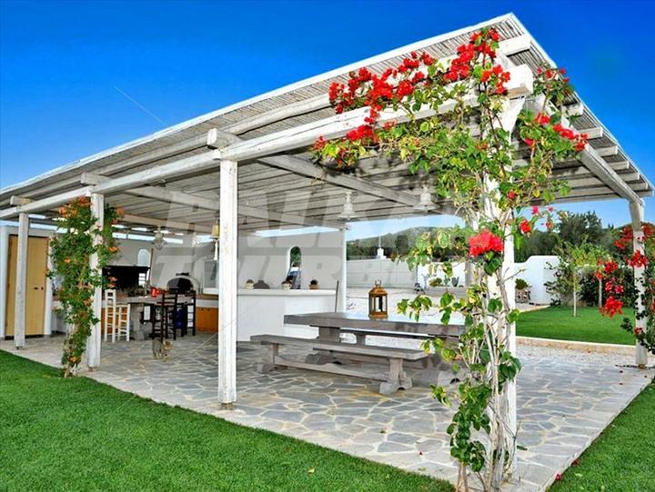 holiday in Loutraki - villa 01, 7 bedrooms