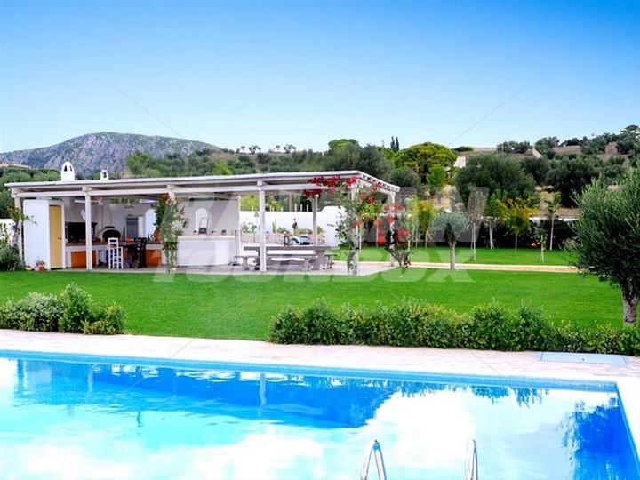 holiday in Loutraki - villa 01, 7 bedrooms