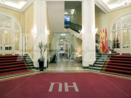 почивка в NH Gran Hotel