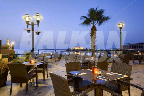 почивка в Marina Hotel Corinthia Beach Resort