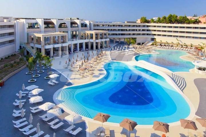 почивка в Princess Andriana Resort and SPA