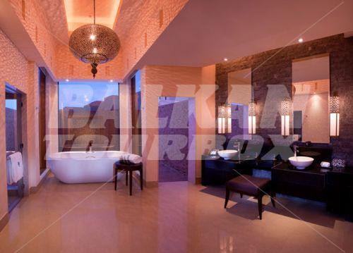 почивка в Banyan Tree Al Wadi