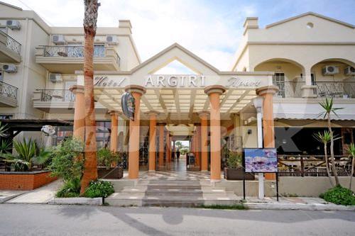 почивка в Argiri Hotel and Apartments