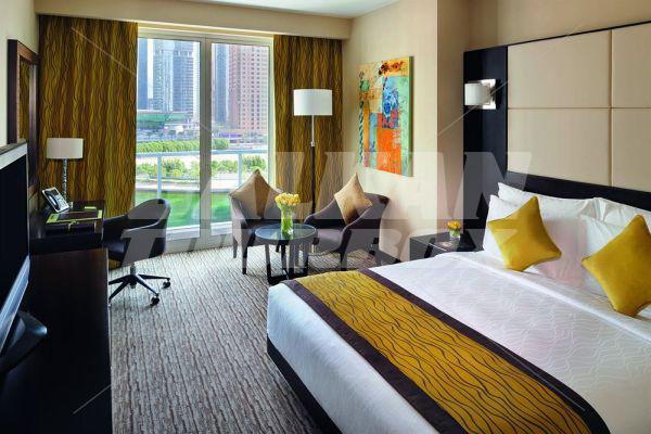 holiday in Movenpick Hotel Jumeirah Lakes Towers