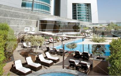 почивка в Jumeirah Emirates Towers