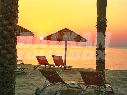 почивка в Miramar Al Aqah Beach Resort