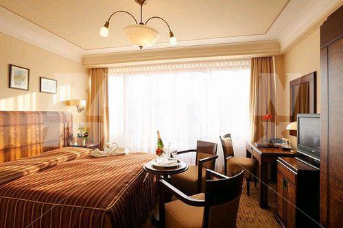 holiday in Best Western Premier Majestic Plaza