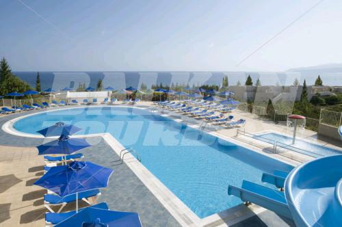 почивка в Grand Hotel Holiday Resort