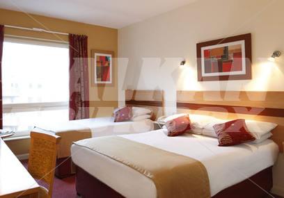 holiday in Jurys Inn Galway