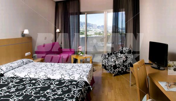 почивка в Albir Playa Hotel and Spa