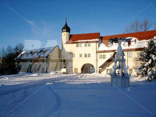 holiday in Schlosshotel Wasserschloss Klaffenbach