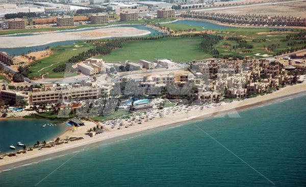 holiday in Al Hamra Fort Hotel & Beach Resort