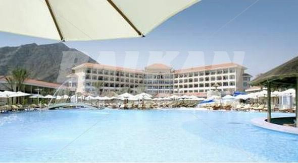 почивка в Fujairah Rotana Resort & Spa