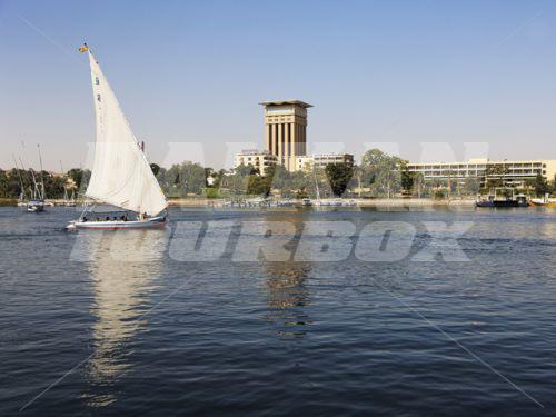 почивка в Moevenpick Resort Aswan