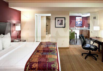 holiday in Residence Inn by Marriott Kansas City Country Club Plaza