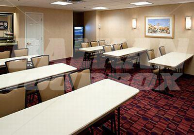 holiday in Residence Inn by Marriott Kansas City Country Club Plaza