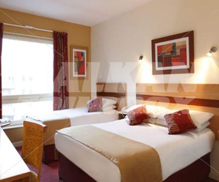 holiday in Jurys Inn Limerick