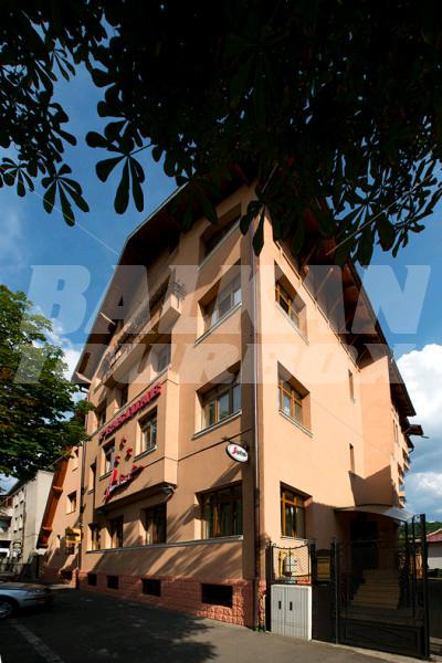 почивка в Ambient Pension Brasov