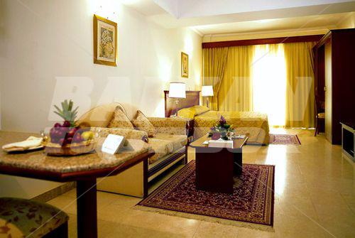 holiday in Dar Al Sondos Hotel Apartments by Le Meridien