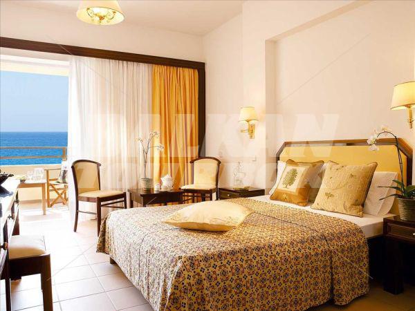 почивка в Creta Royal Hotel