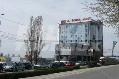 holiday in Emma West Craiova