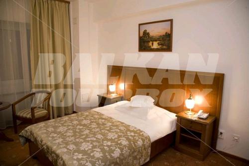 holiday in Emma West Craiova