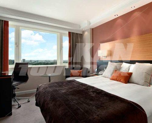 holiday in Hilton London Metropole