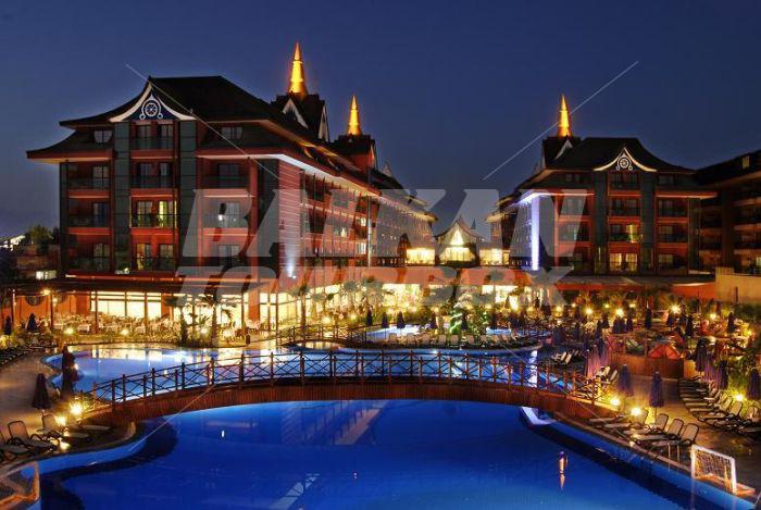 holiday in Siam Elegance Hotel and Spa