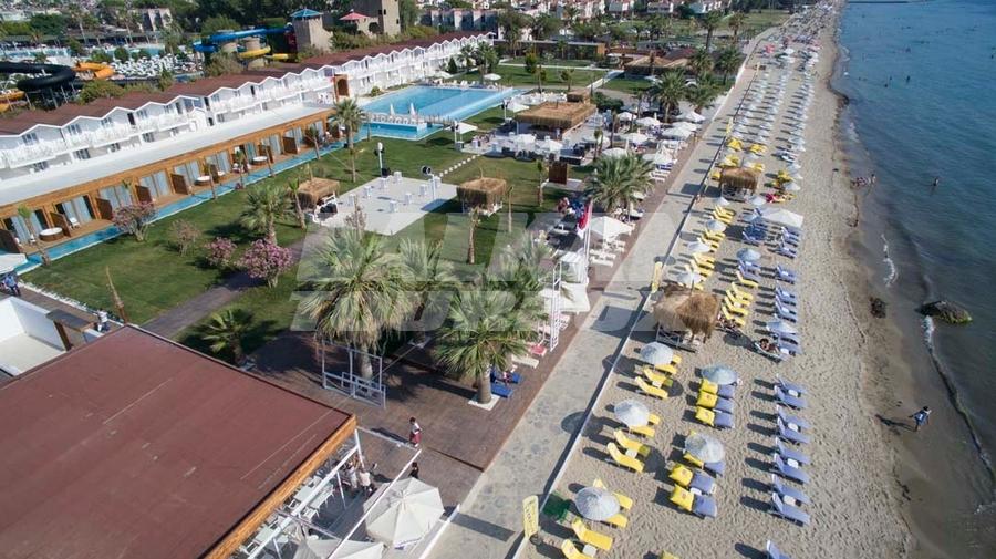 holiday in Risus Aqua Beach Resort