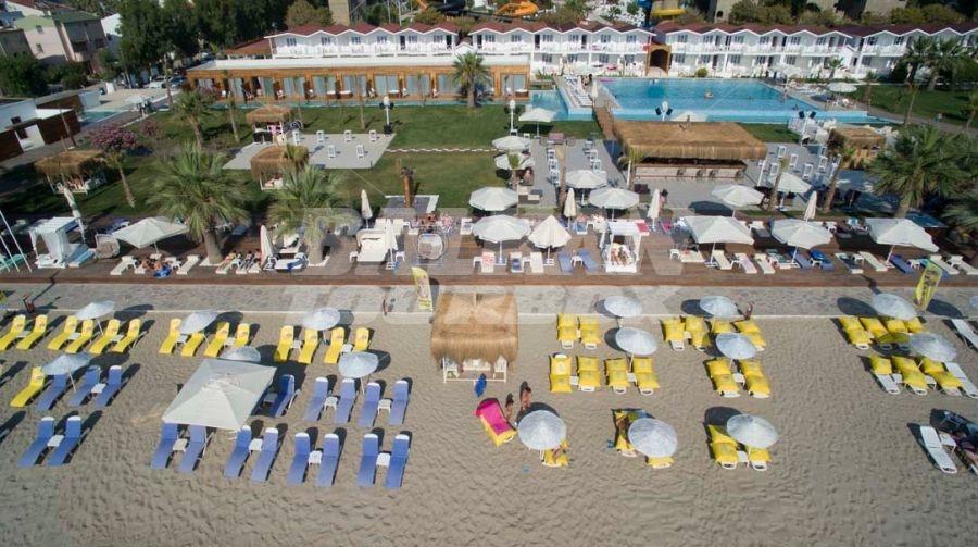 holiday in Risus Aqua Beach Resort