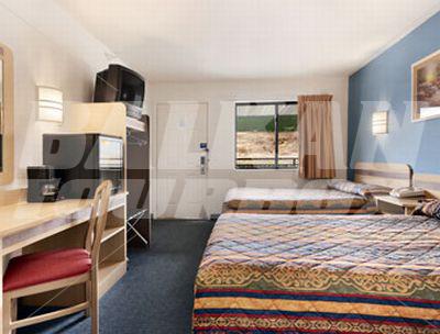 holiday in Yellowstone Park North Travelodge