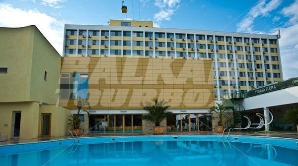 holiday in Flora Mamaia