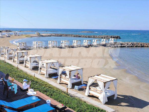 почивка в Knossos Beach Bungalows and Suites