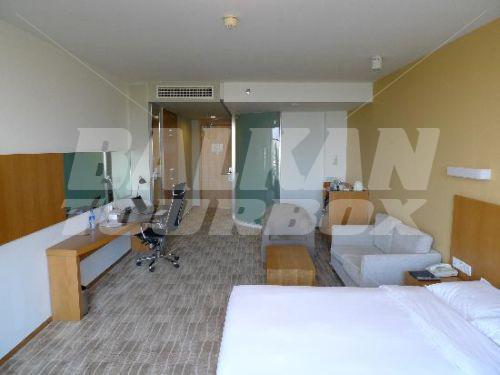 почивка в Holiday Inn Express Beijing MinZu Yuan