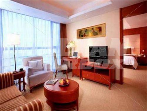 почивка в Howard Johnson All Suites