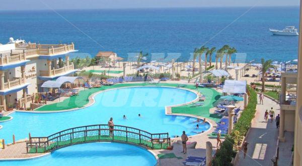 почивка в Sphinx Aqua Park Beach Resort