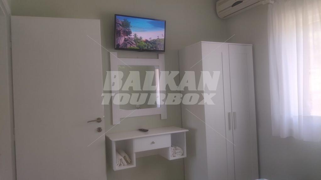 почивка в Garlis Apartments Psakoudia