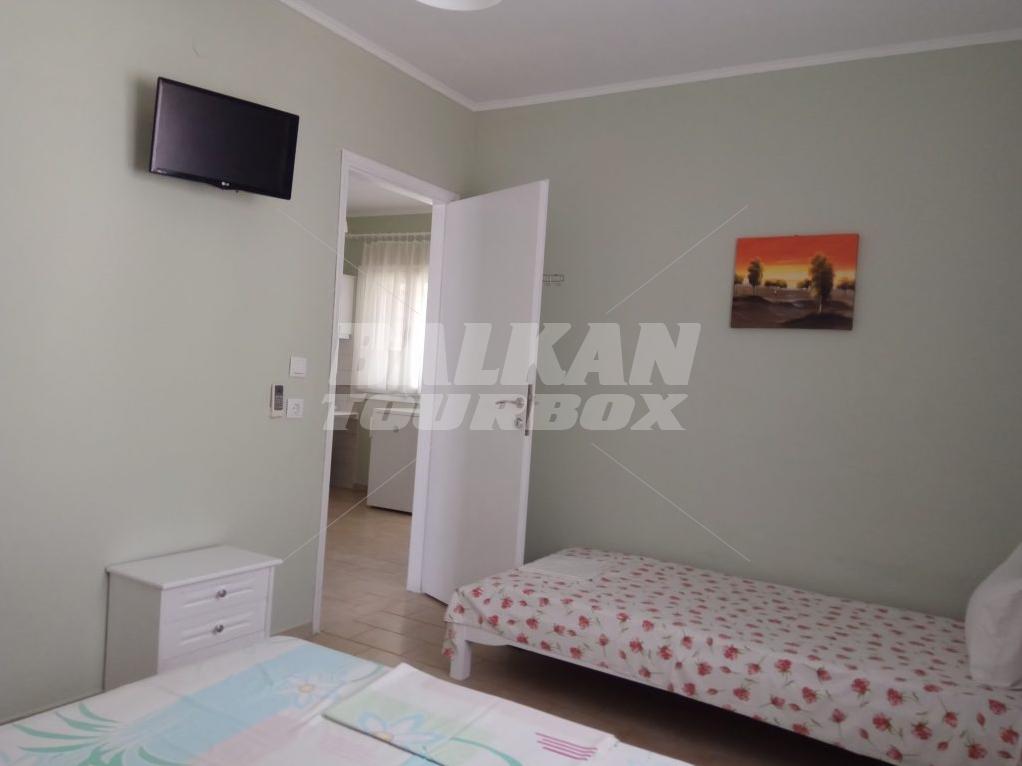 почивка в Garlis Apartments Psakoudia