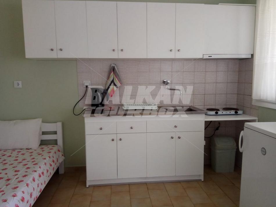 почивка в Garlis Apartments Psakoudia