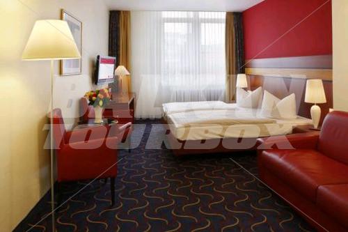 holiday in Ramada Ueberseehotel Bremen