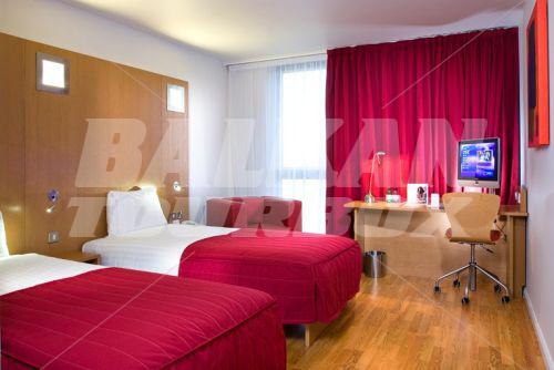 почивка в Ramada by Wyndham Belfast City Centre