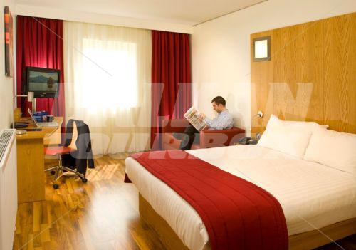 почивка в Ramada by Wyndham Belfast City Centre