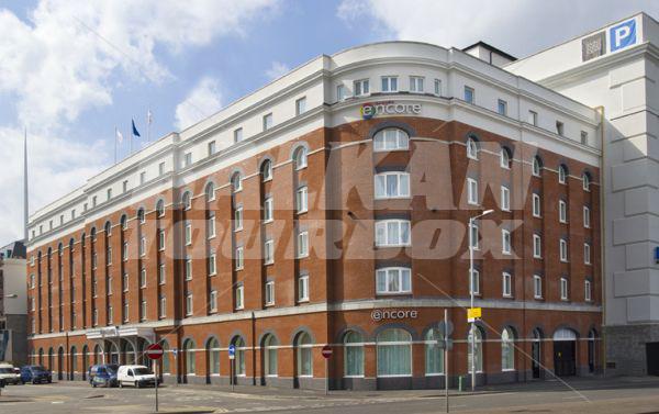 почивка в  Ramada by Wyndham Belfast City Centre