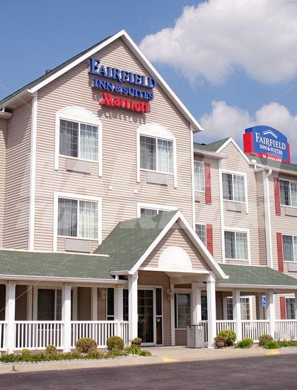 holiday in Fairfield Inn & Suites by Marriott Kansas City North Near Worlds of Fun