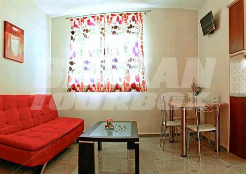 почивка в Apartment Arisvi Hotel