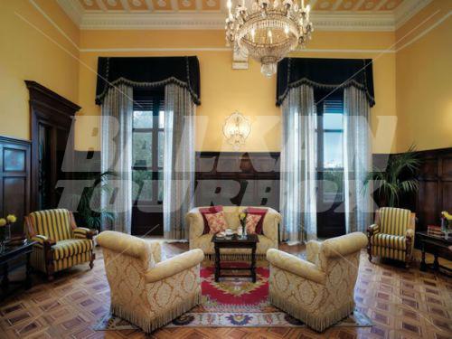 holiday in Brufani Palace