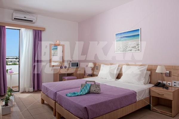 почивка в Mari Kristin Beach Hotel