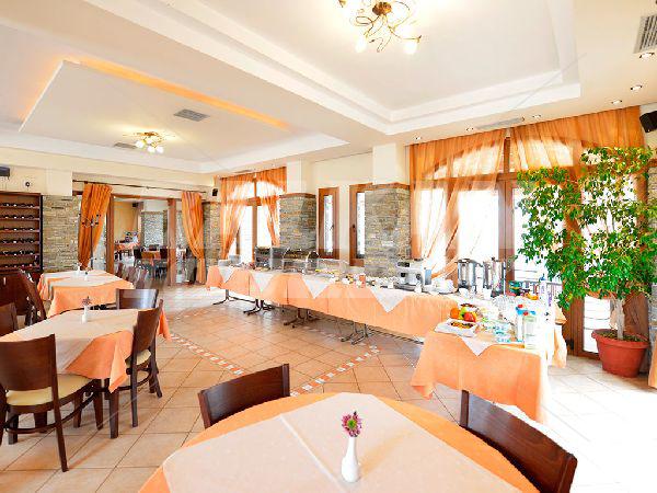 почивка в Yannis Resort Hotel