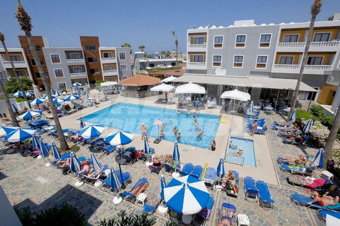 почивка в Kefalos Damon Hotel Apartments